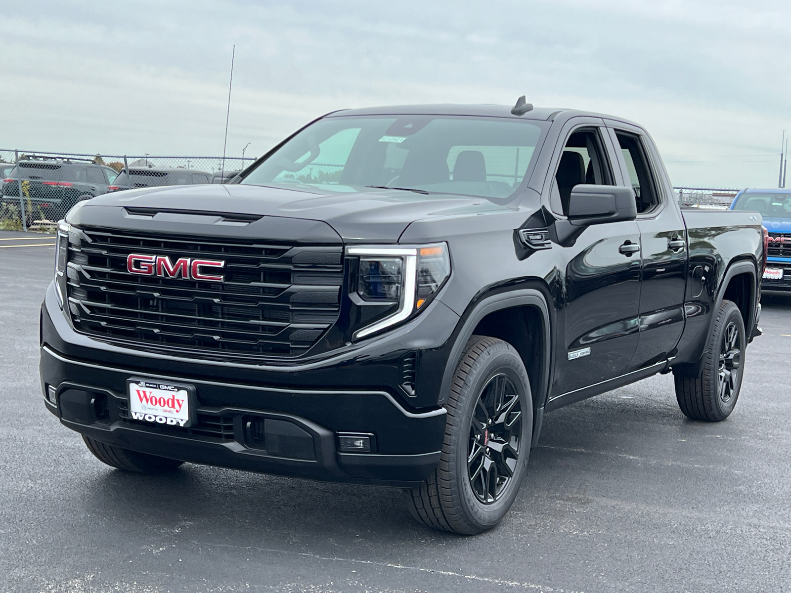 2025 GMC Sierra 1500 Elevation 4