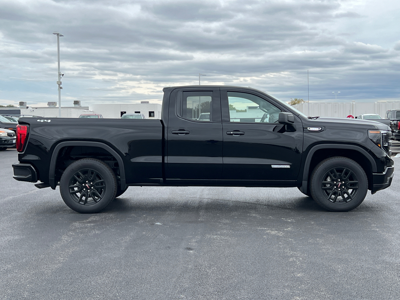 2025 GMC Sierra 1500 Elevation 9