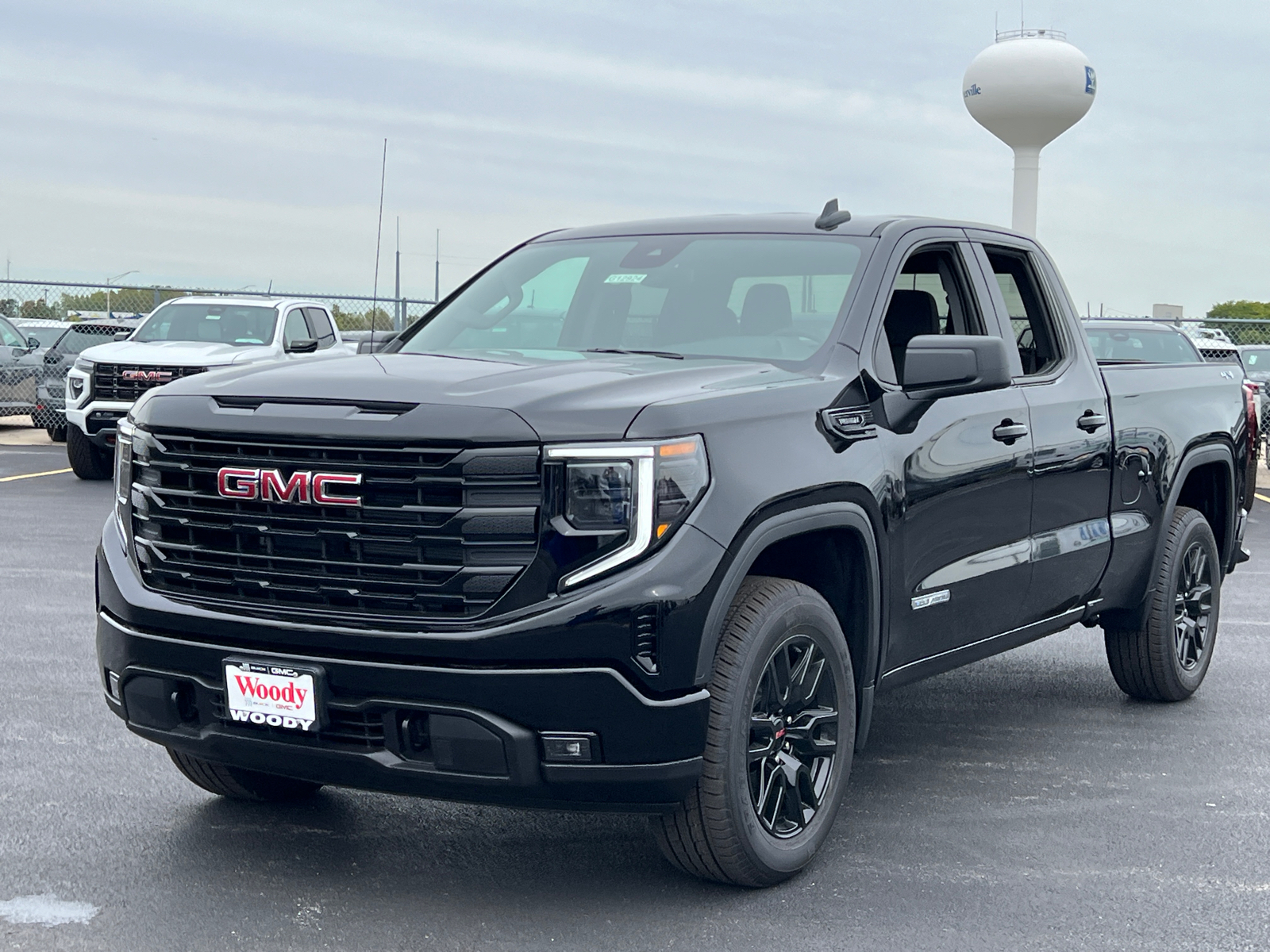 2025 GMC Sierra 1500 Elevation 4