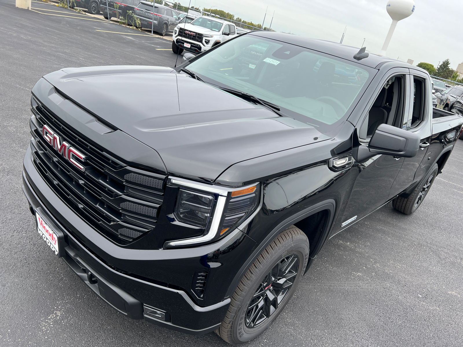 2025 GMC Sierra 1500 Elevation 10