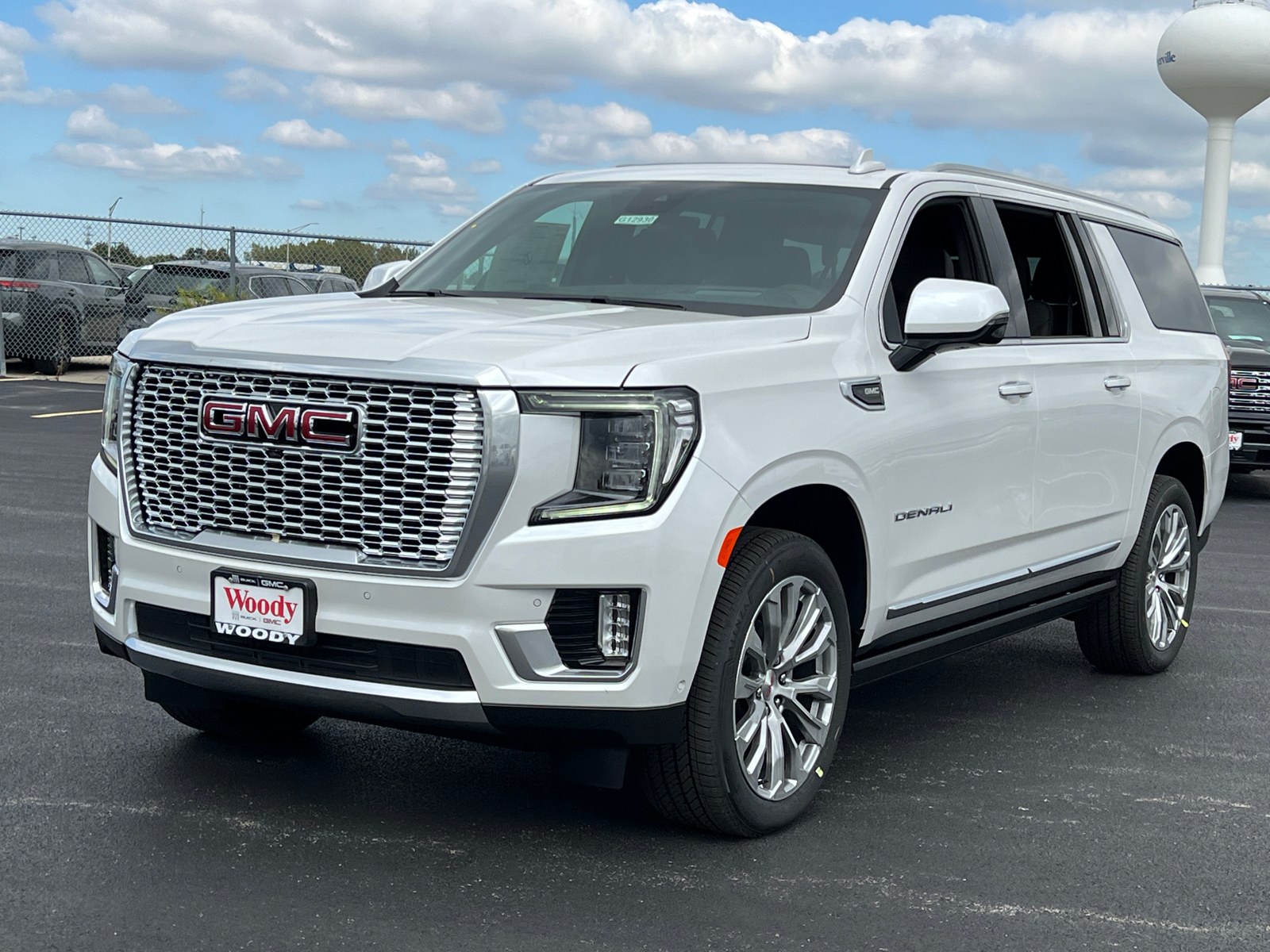 2024 GMC Yukon XL Denali 4