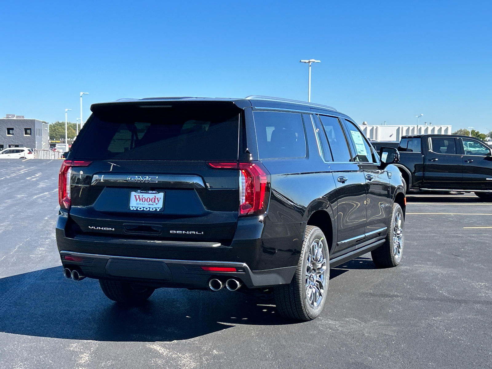 2024 GMC Yukon XL Denali Ultimate 8