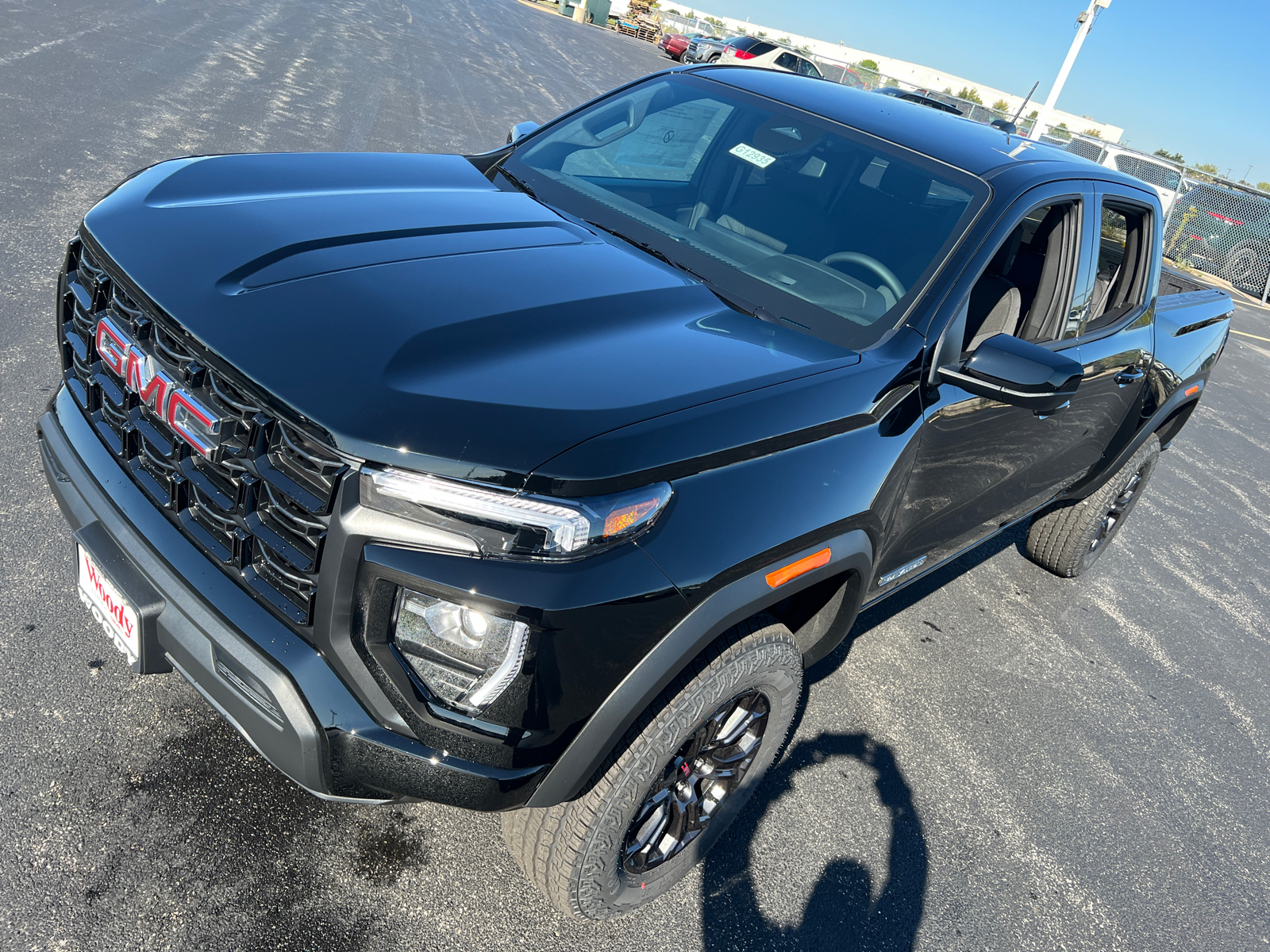 2024 GMC Canyon Elevation 10