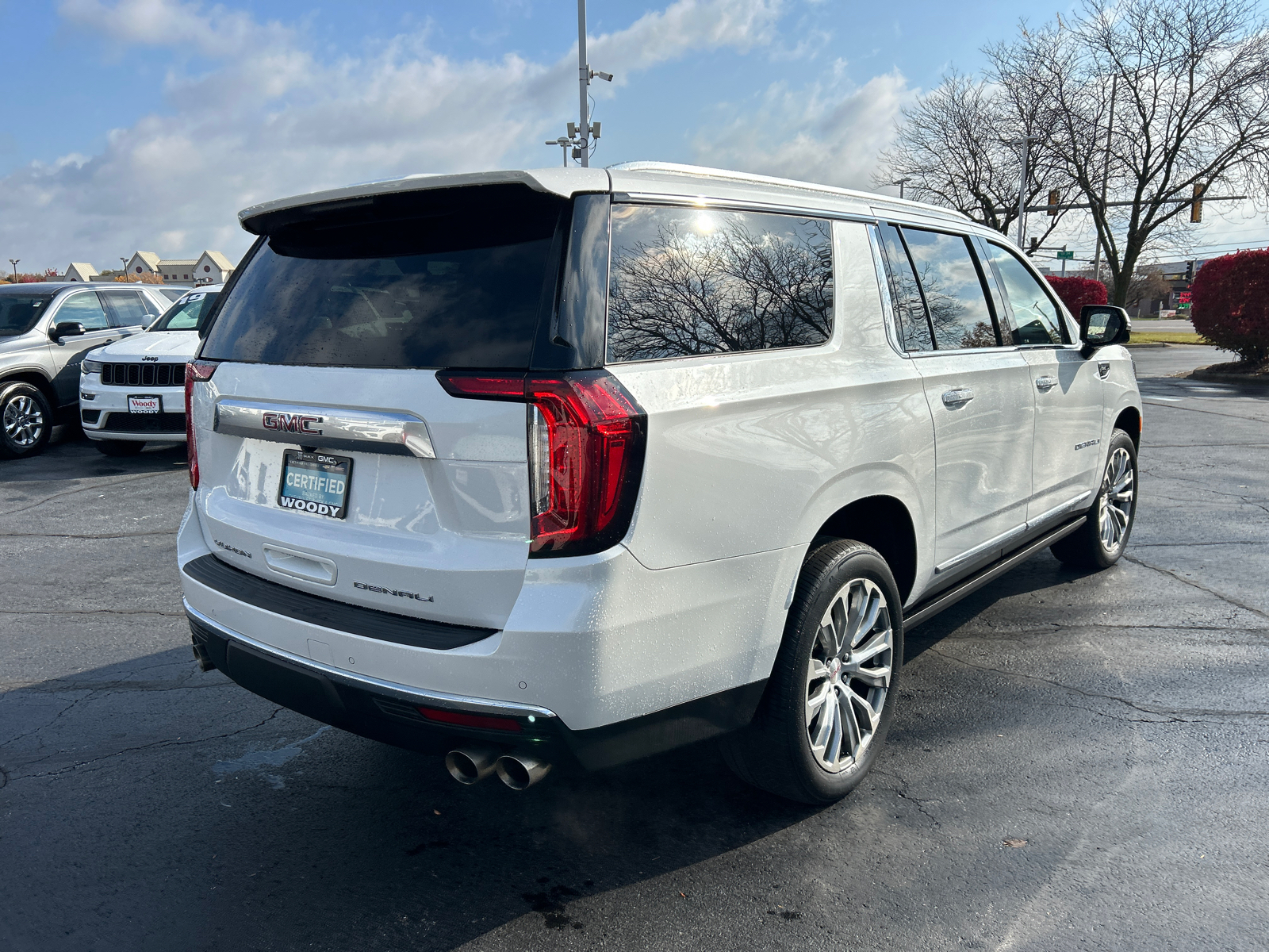 2021 GMC Yukon XL Denali 8