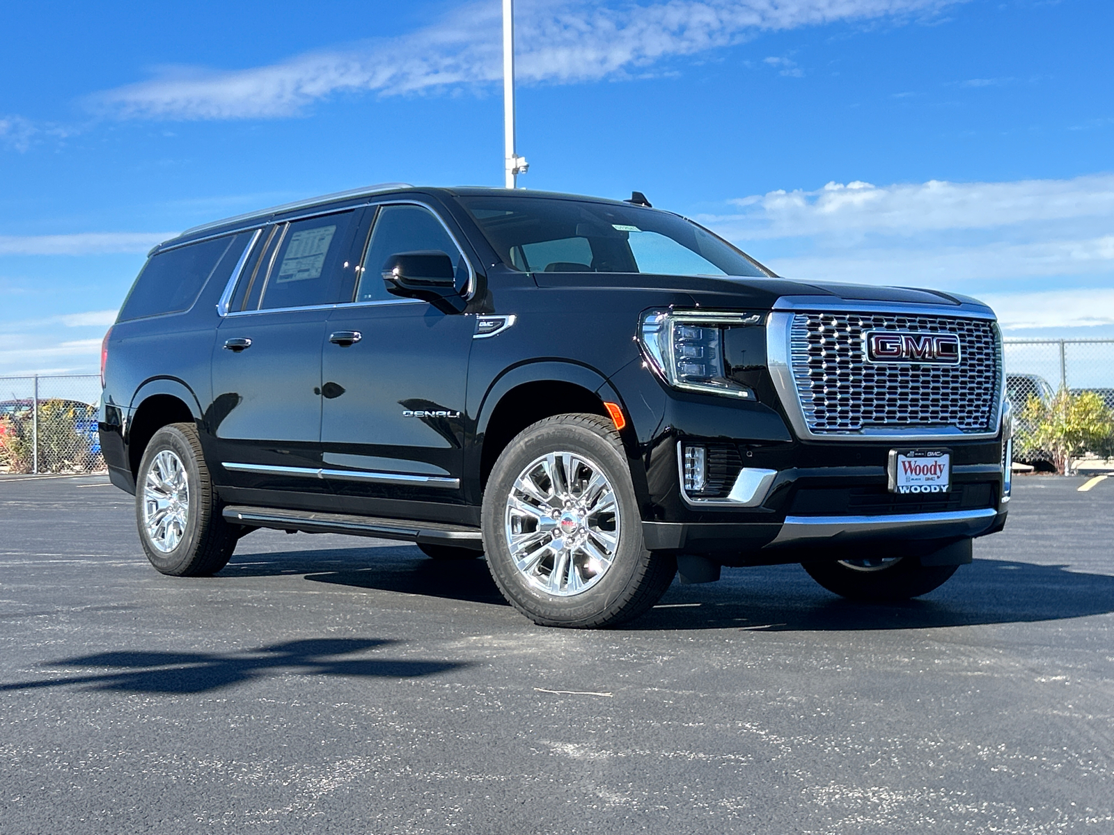 2024 GMC Yukon XL Denali 1