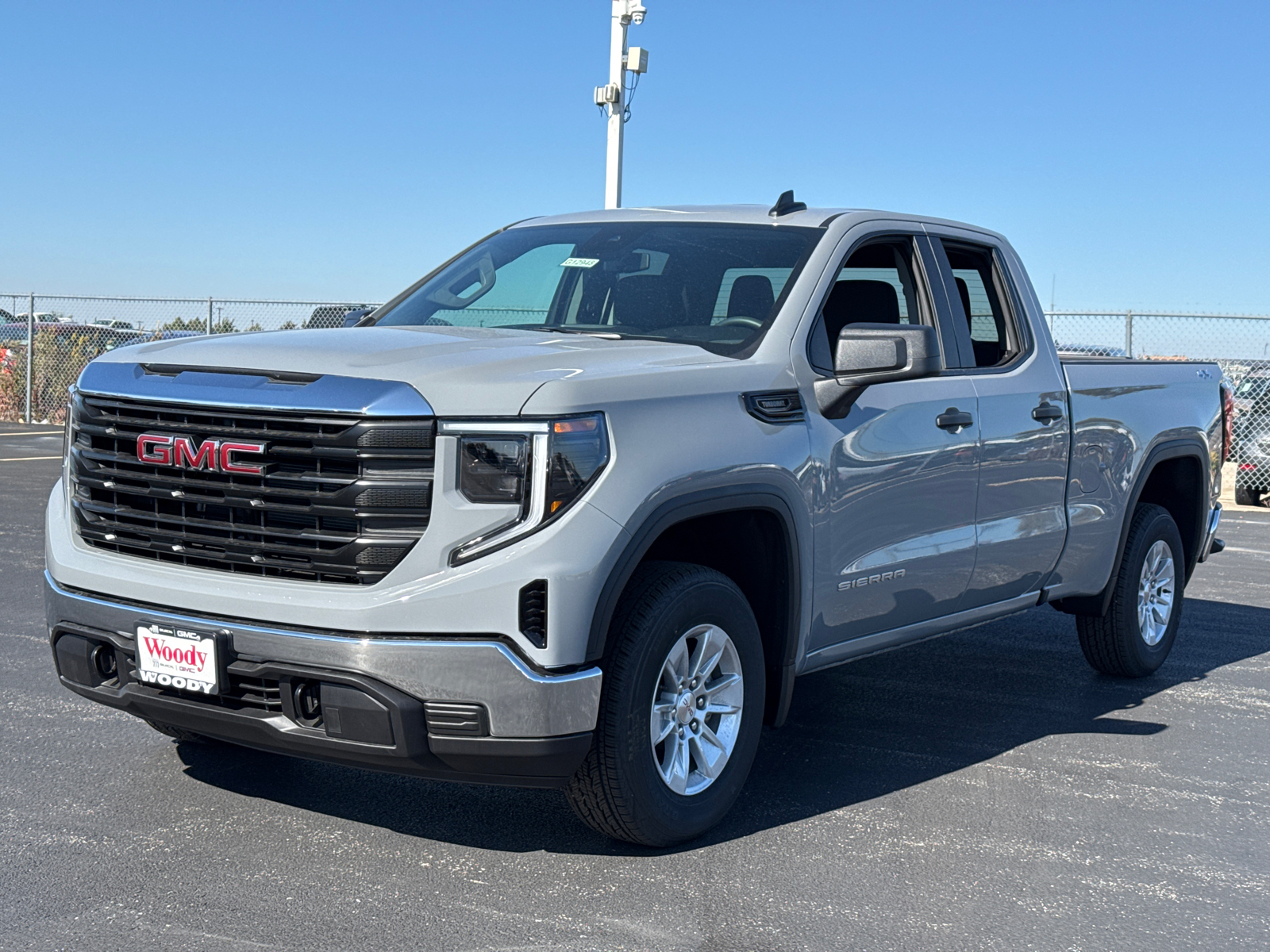 2025 GMC Sierra 1500 Pro 4