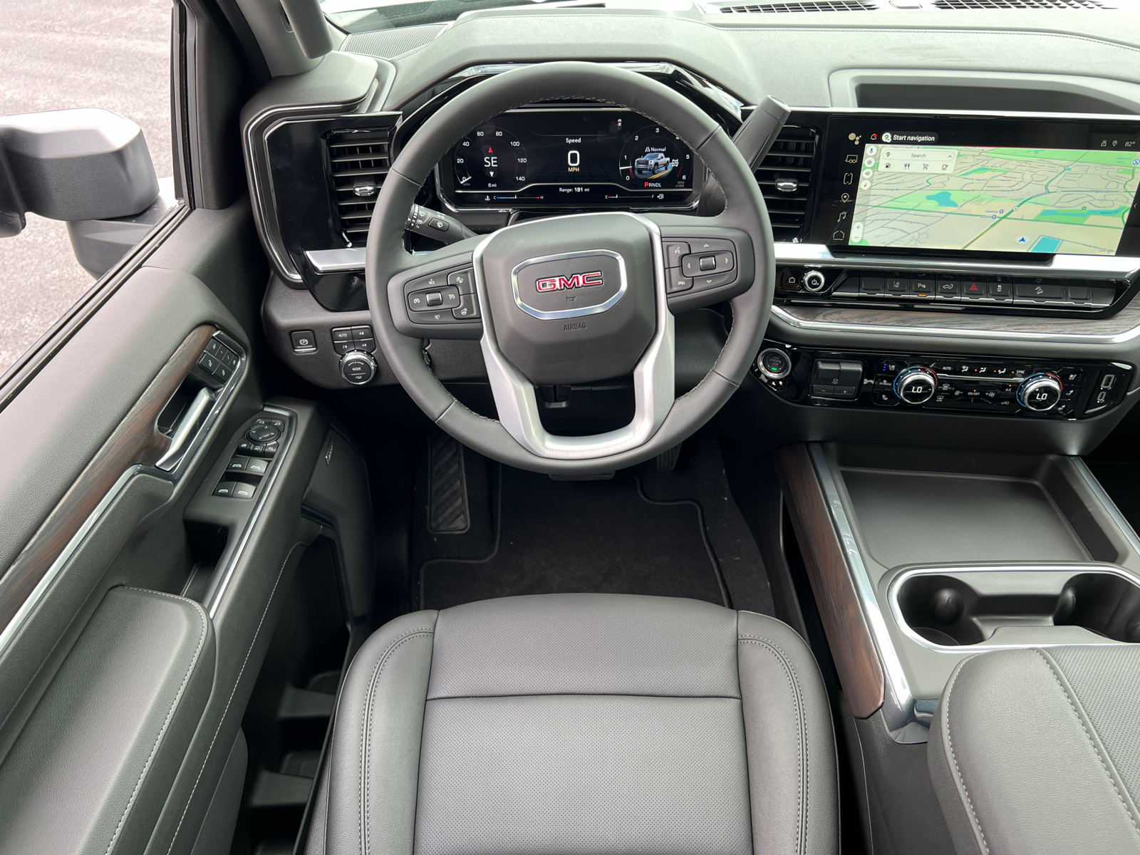 2025 GMC Sierra 2500HD SLT 32