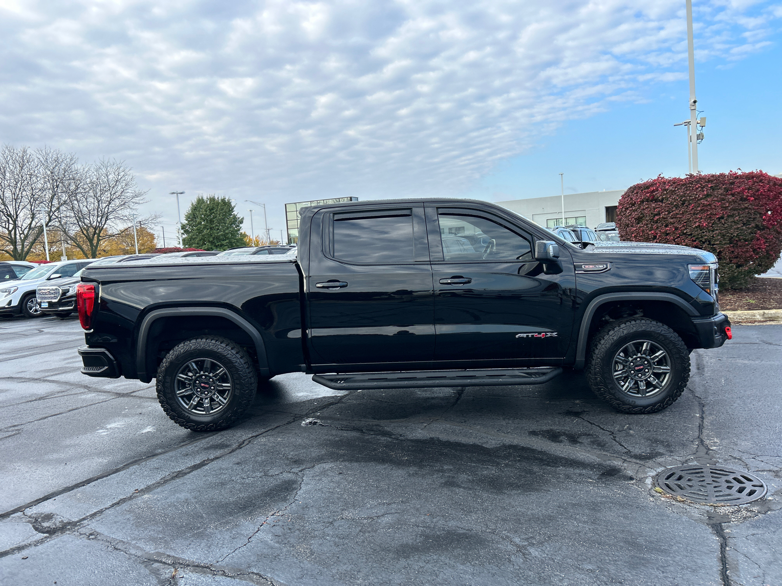 2024 GMC Sierra 1500 AT4X 9