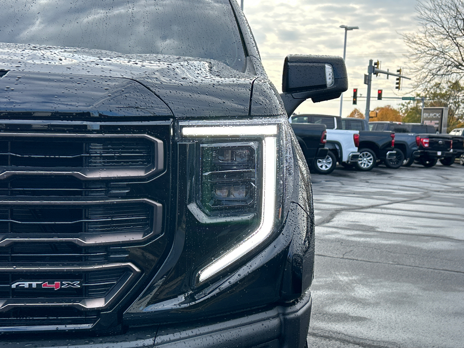 2024 GMC Sierra 1500 AT4X 10