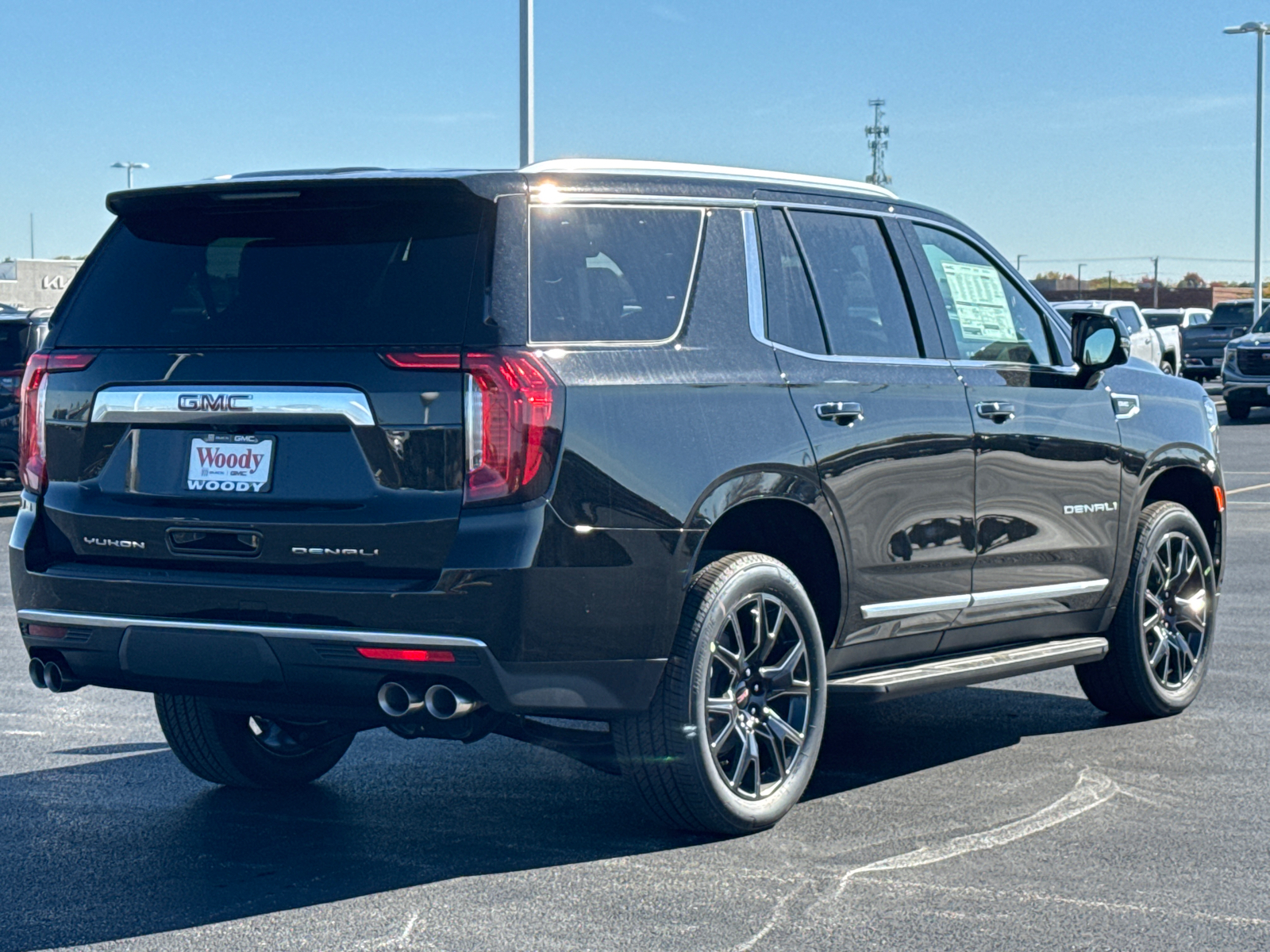 2024 GMC Yukon Denali 8