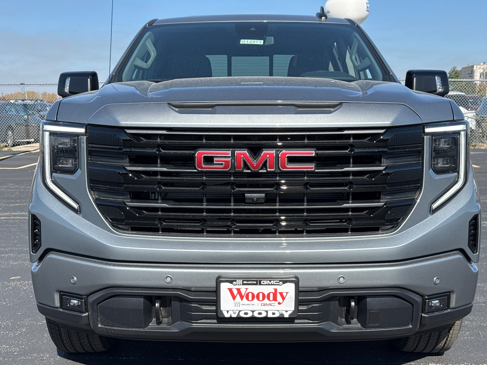 2025 GMC Sierra 1500 Elevation 3