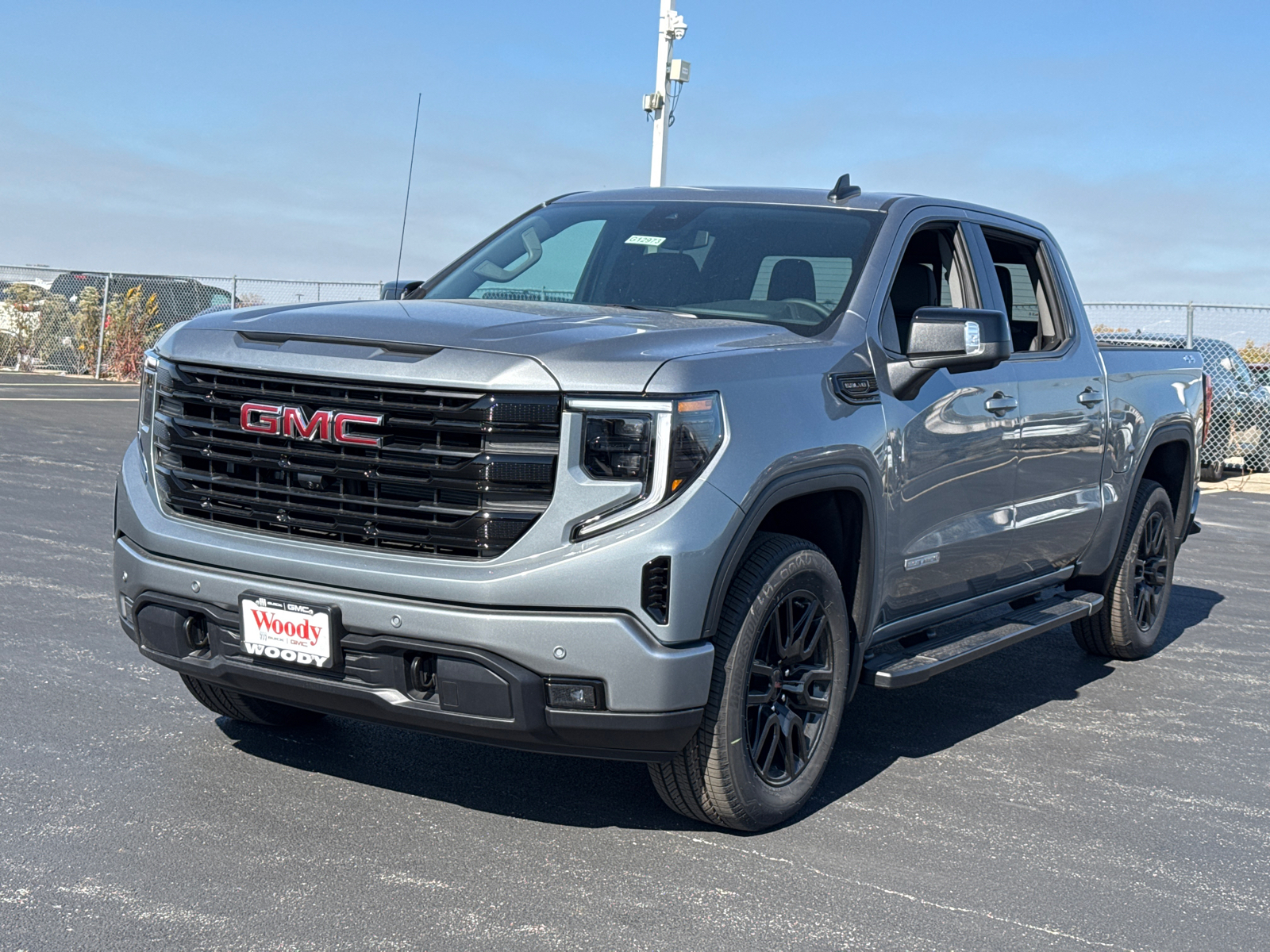 2025 GMC Sierra 1500 Elevation 4