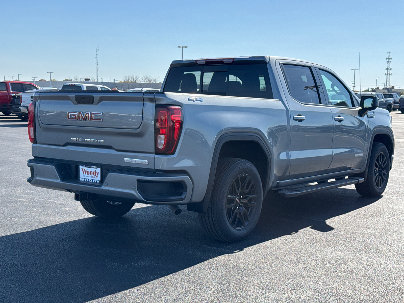 2025 GMC Sierra 1500 Elevation 8