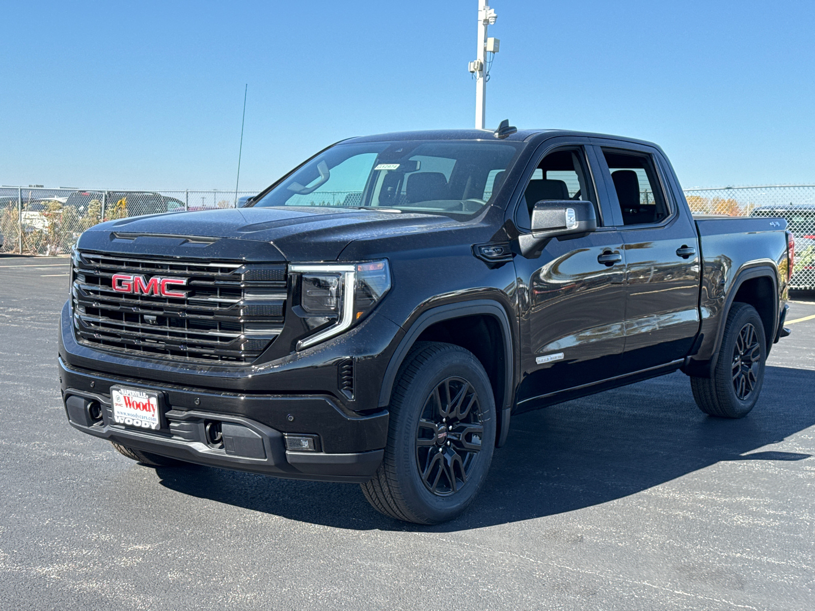 2025 GMC Sierra 1500 Elevation 4