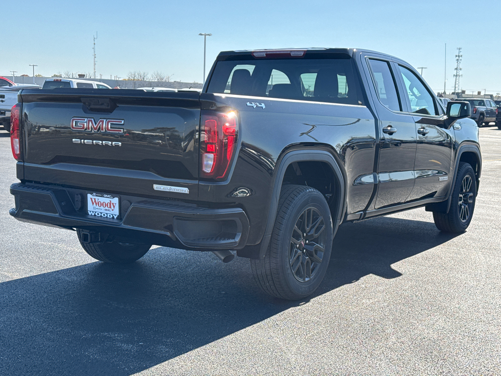 2025 GMC Sierra 1500 Elevation 8