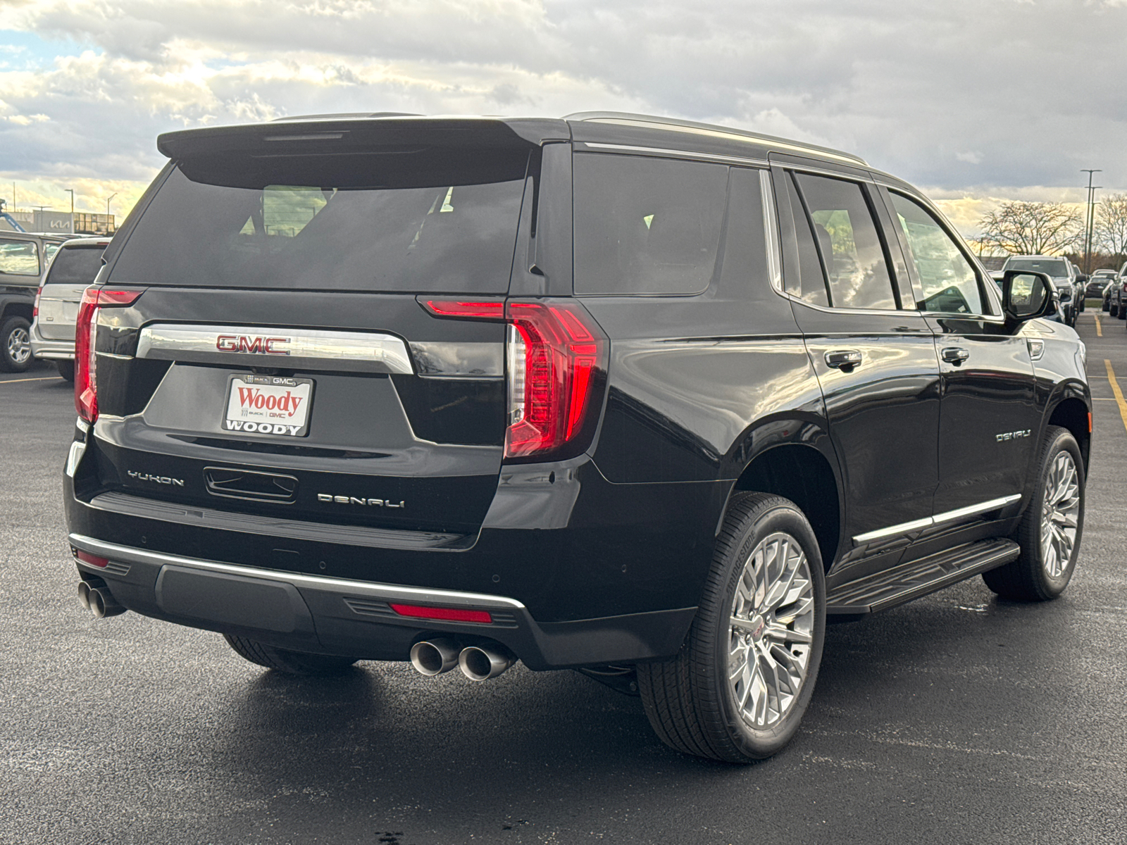 2024 GMC Yukon Denali 8