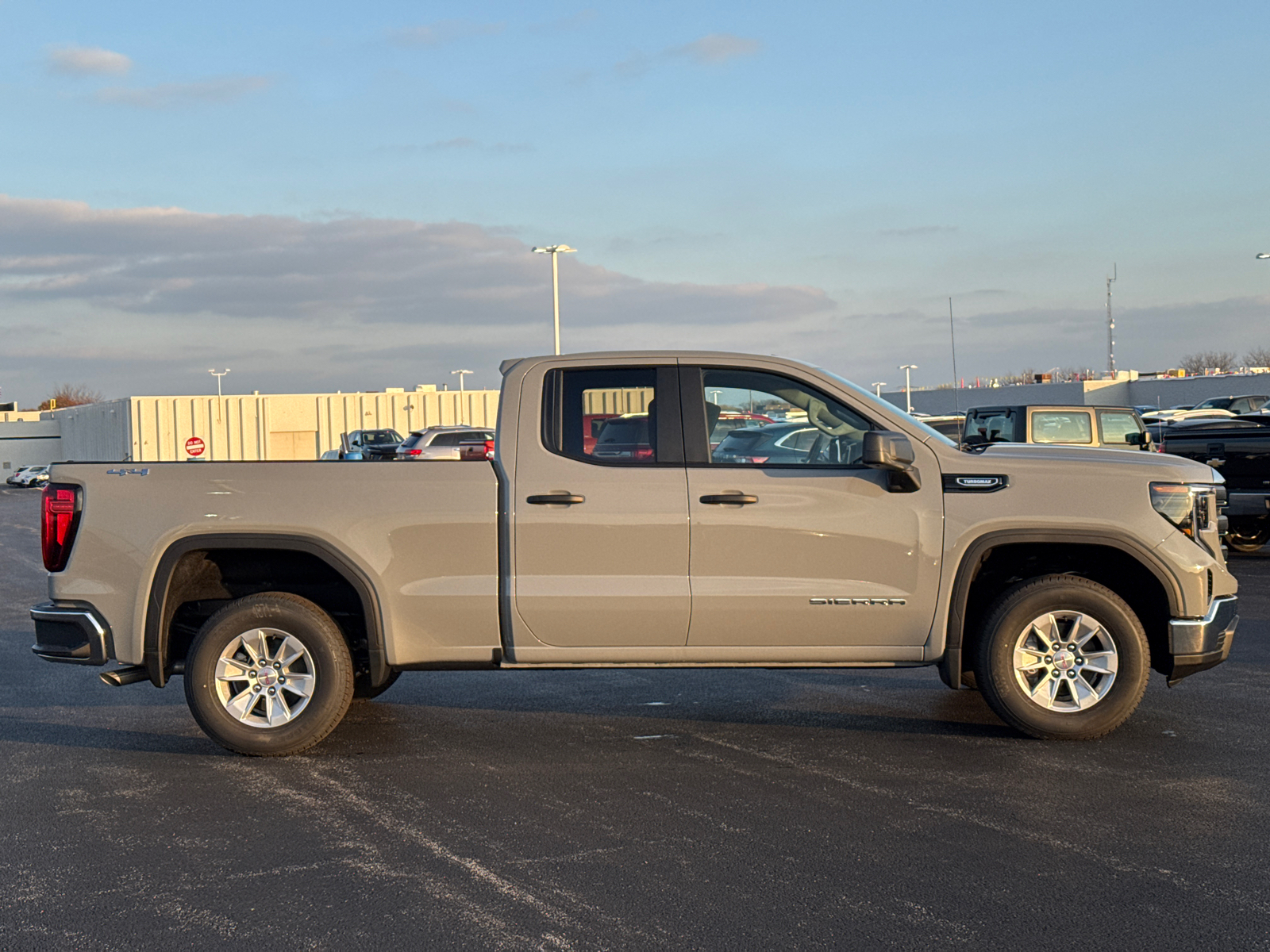 2025 GMC Sierra 1500 Pro 9