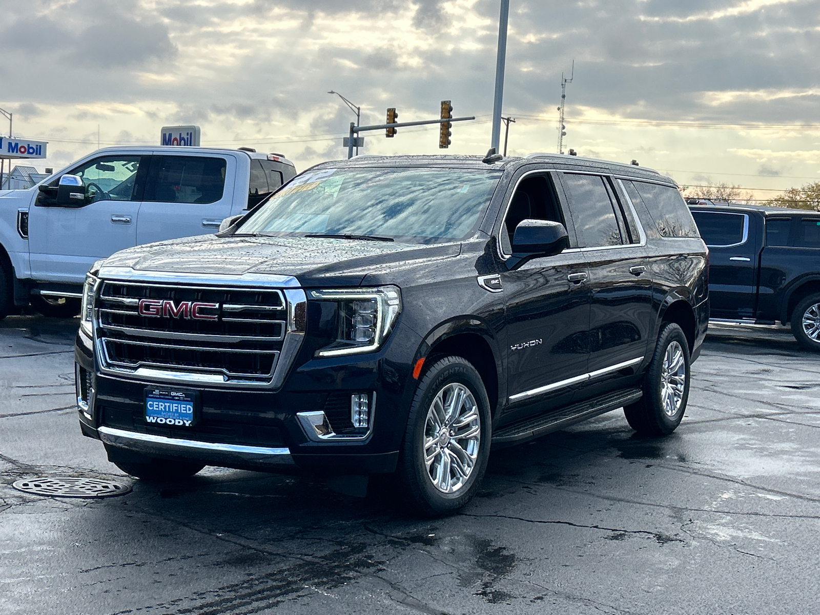 2022 GMC Yukon XL SLT 4