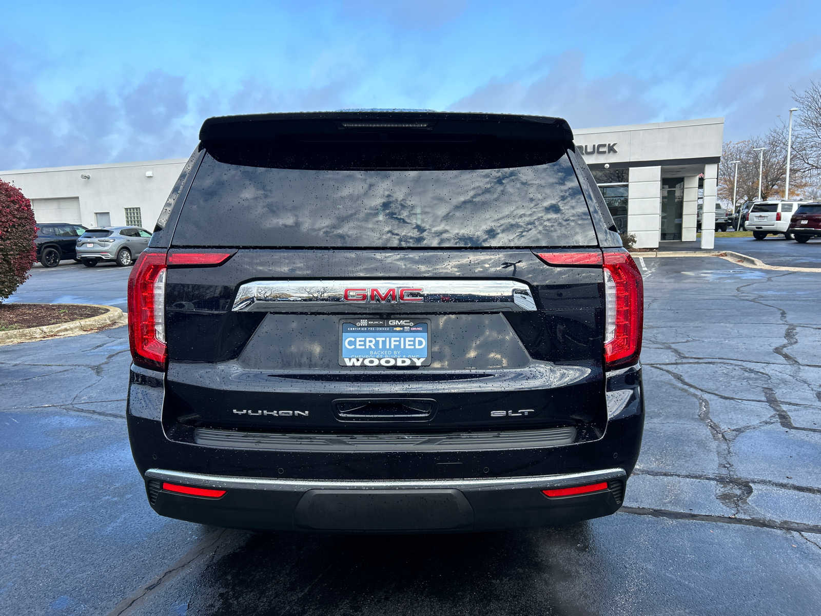 2022 GMC Yukon XL SLT 7