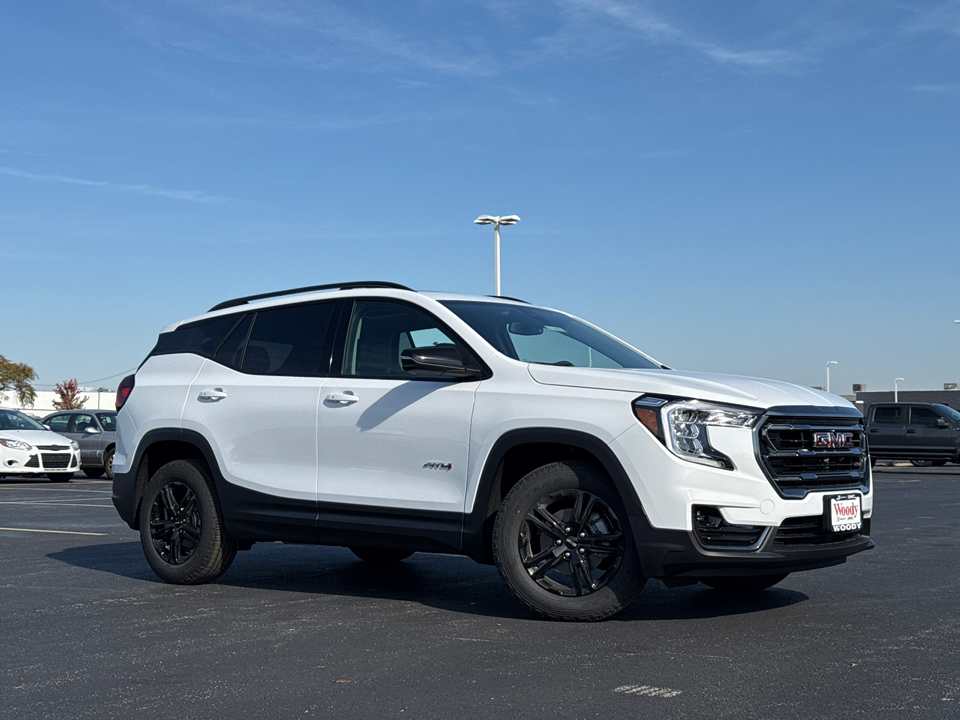 2024 GMC Terrain AT4 2