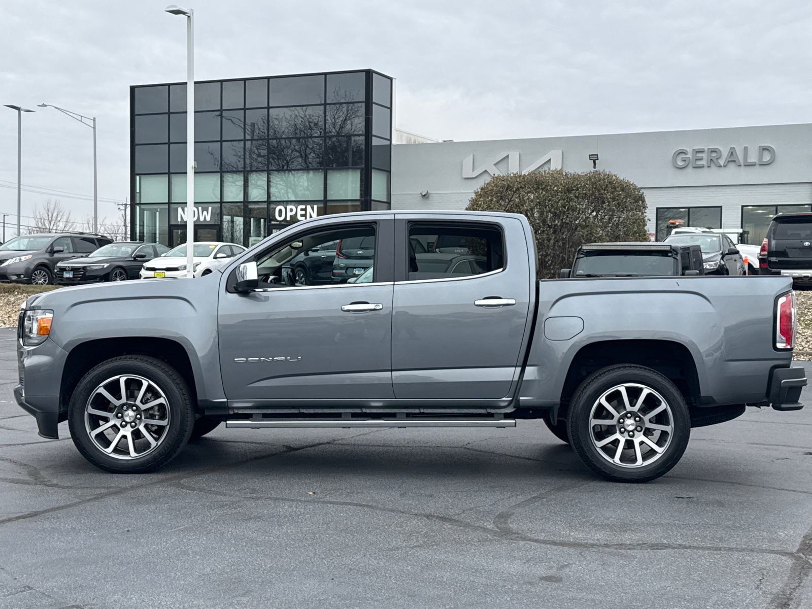 2022 GMC Canyon Denali 5