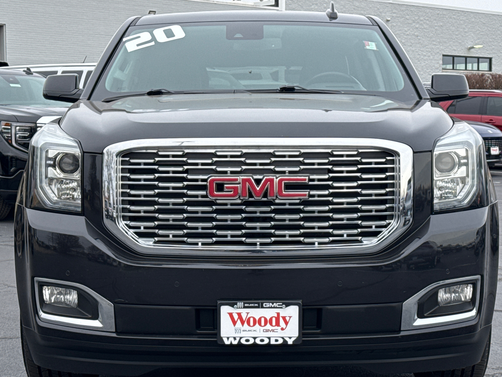 2020 GMC Yukon Denali 3