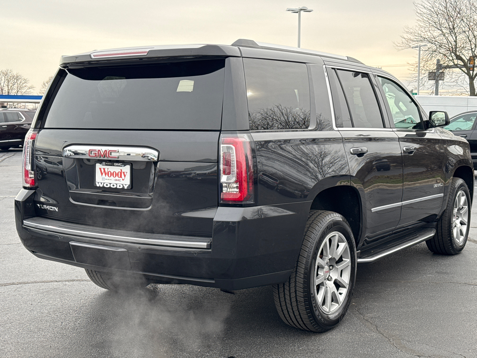 2020 GMC Yukon Denali 8