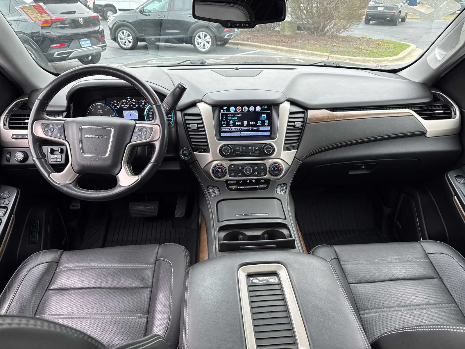 2020 GMC Yukon Denali 30