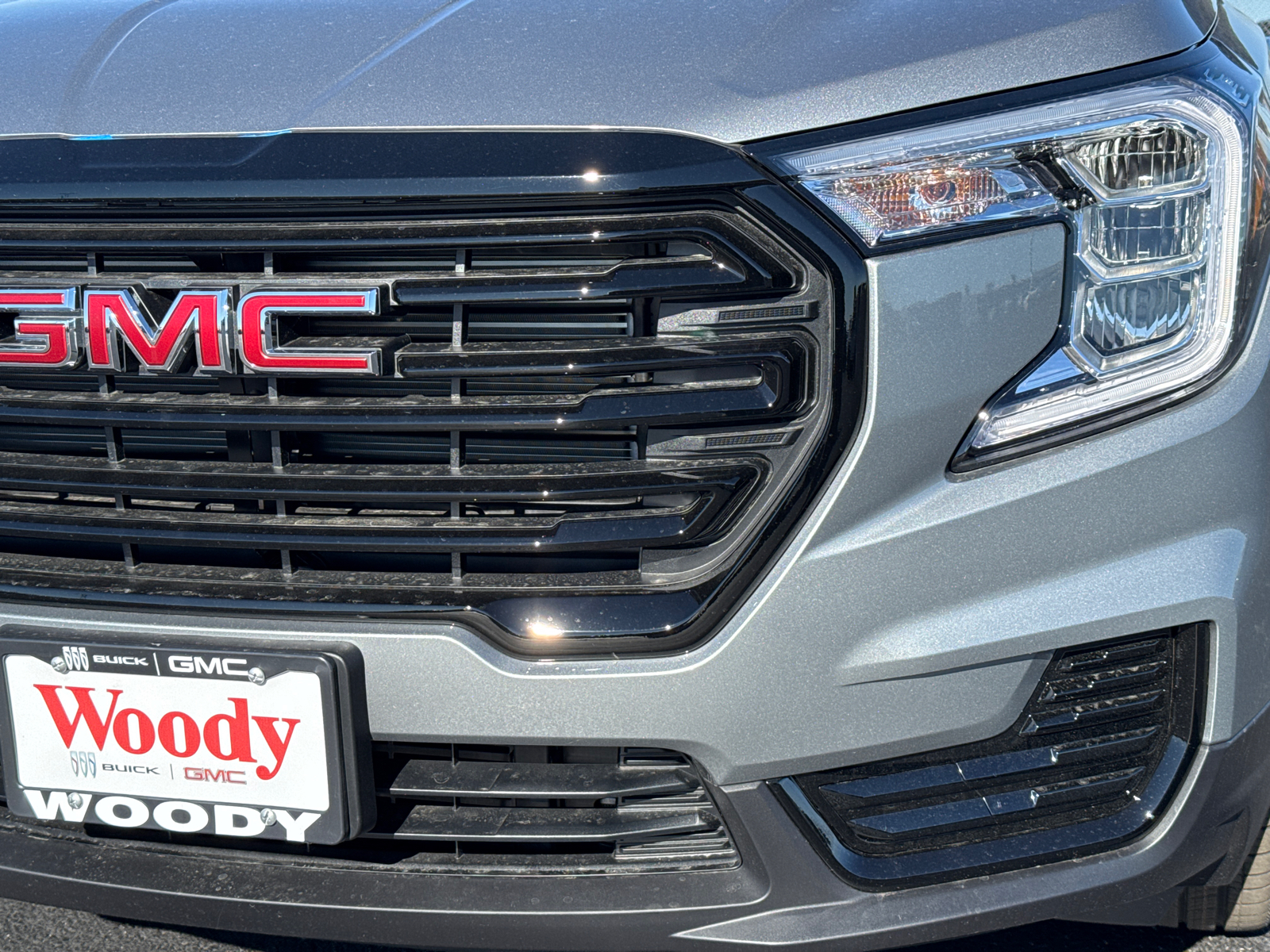 2024 GMC Terrain SLE 11