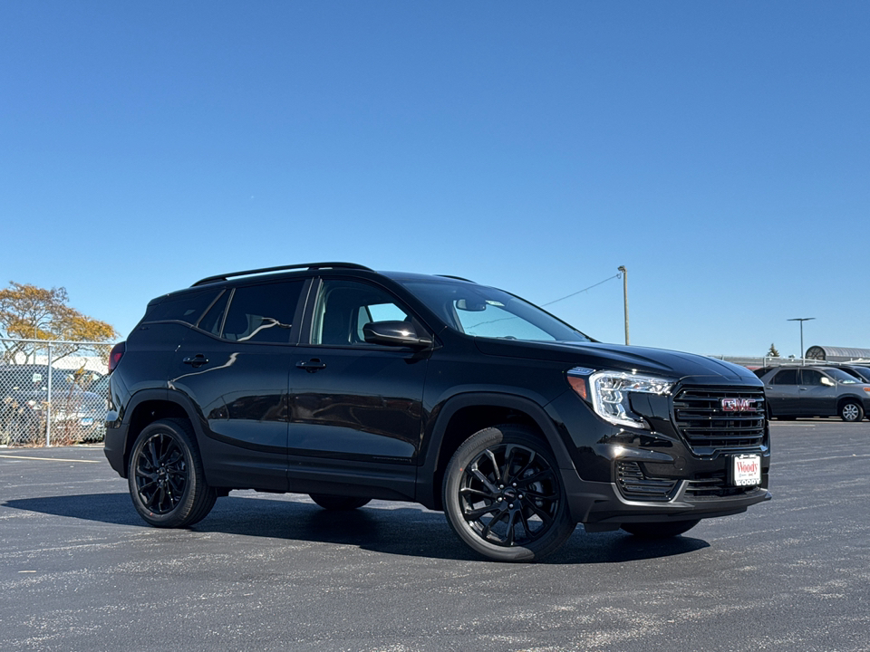 2024 GMC Terrain SLE 2