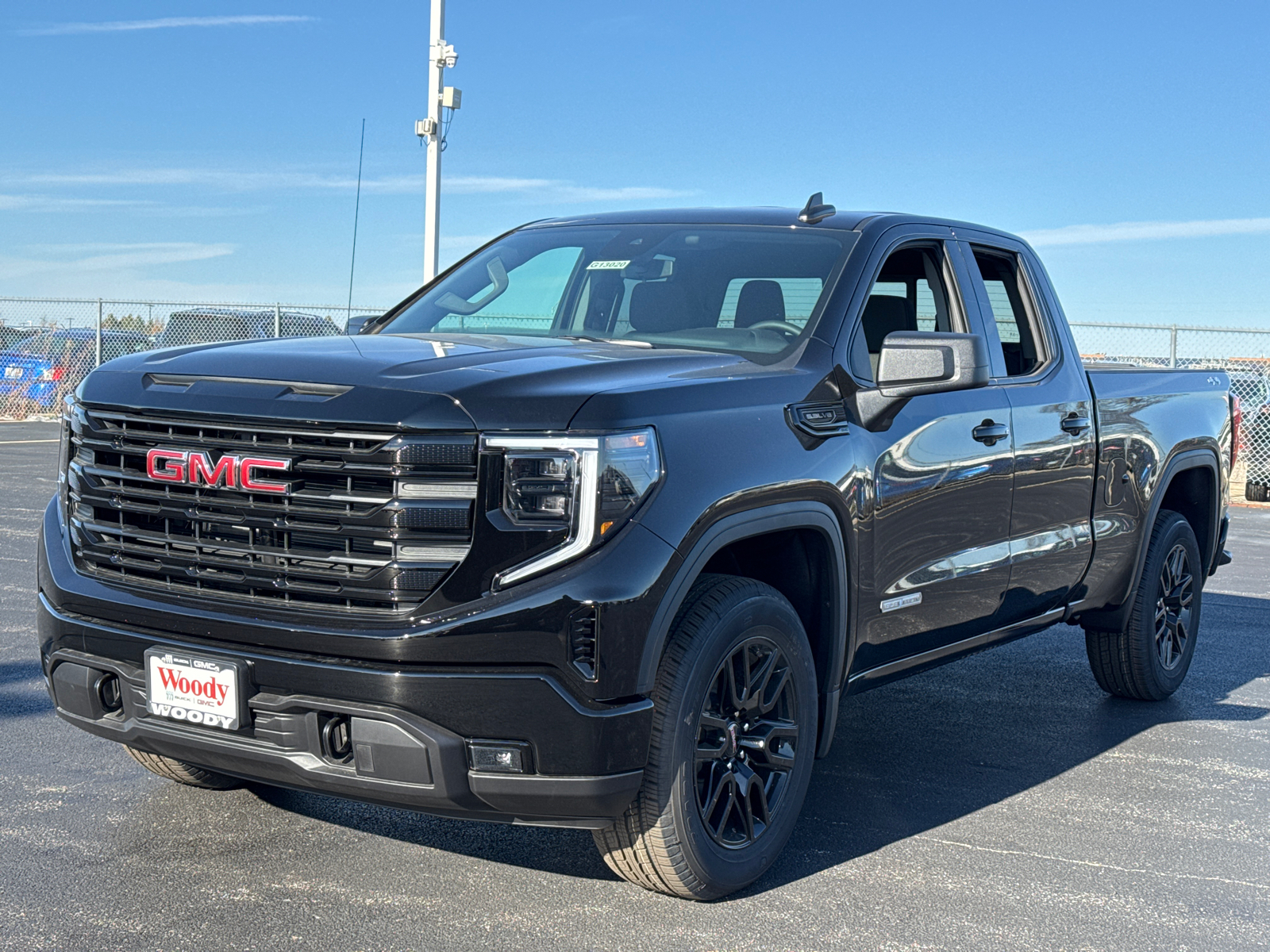 2025 GMC Sierra 1500 Elevation 4