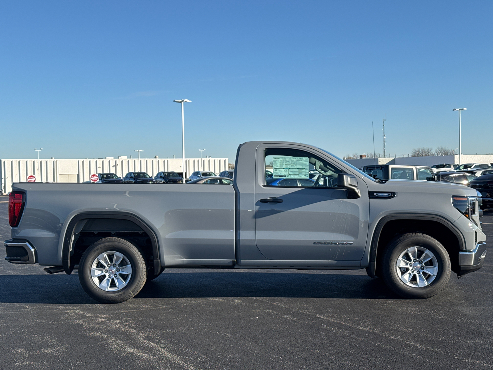 2025 GMC Sierra 1500 Pro 9