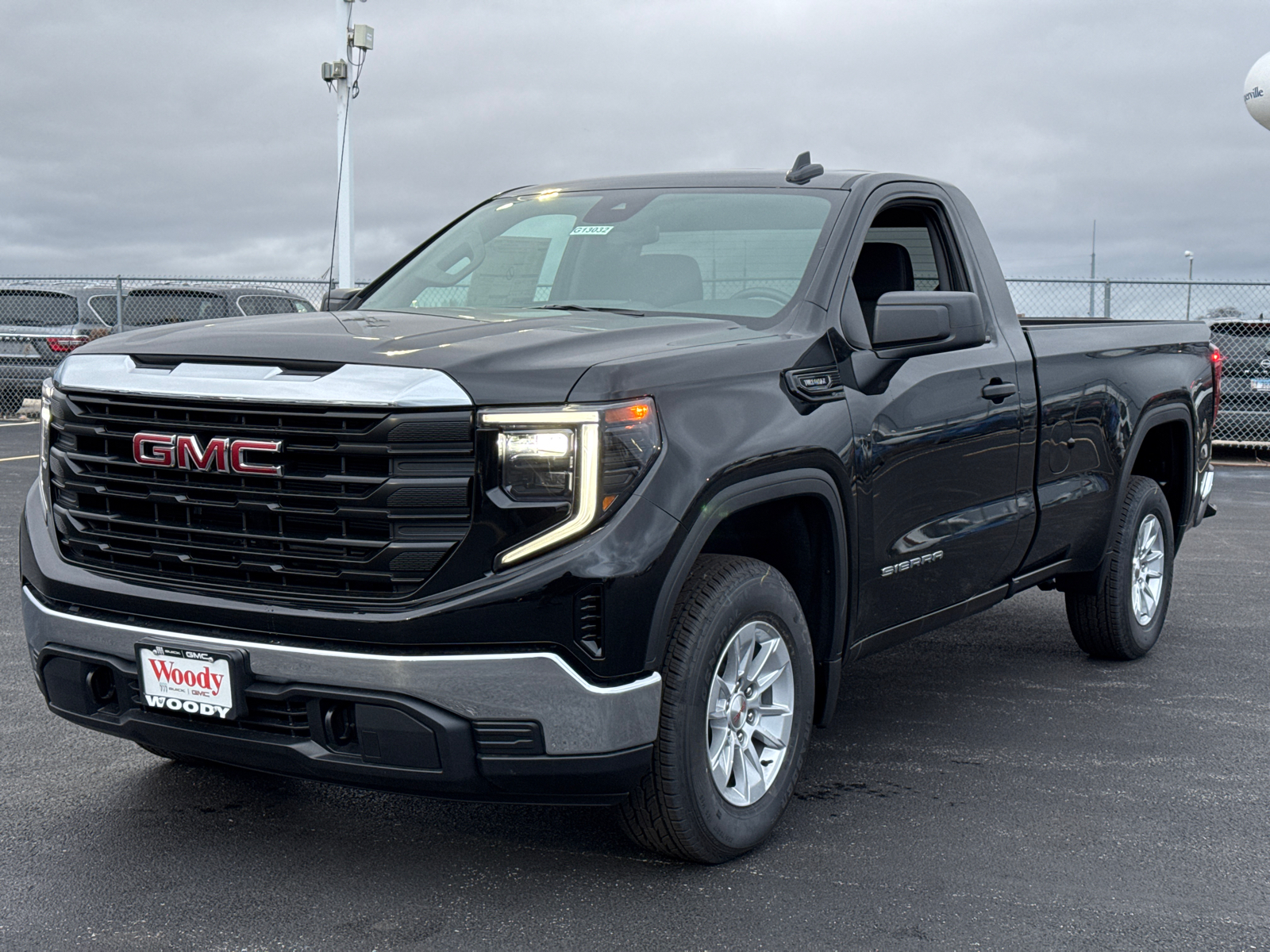 2025 GMC Sierra 1500 Pro 4