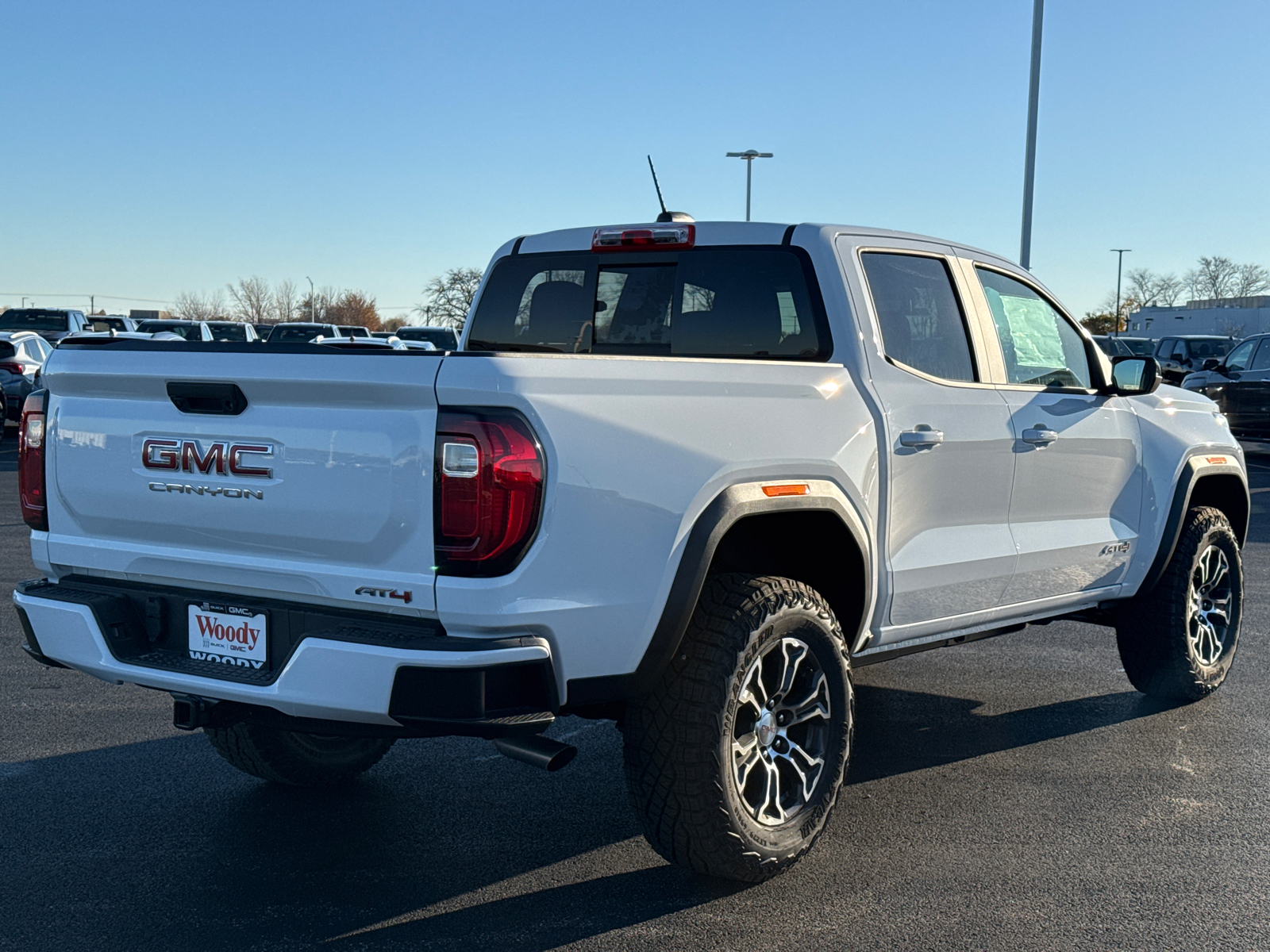 2024 GMC Canyon AT4 8