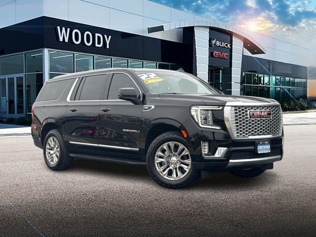 2022 GMC Yukon XL Denali 1