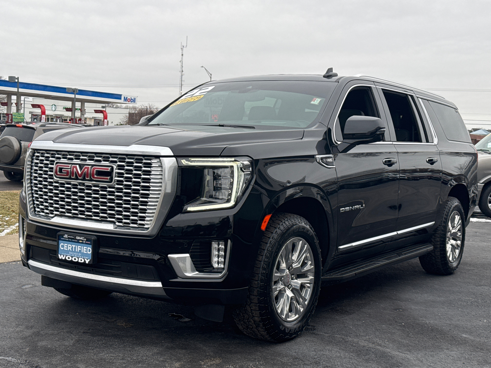 2022 GMC Yukon XL Denali 4