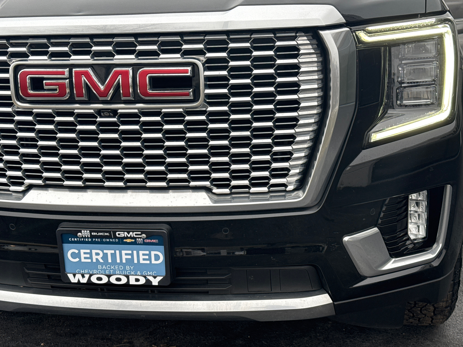 2022 GMC Yukon XL Denali 11