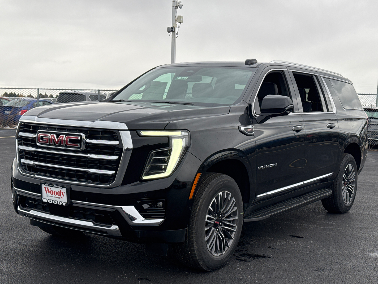 2025 GMC Yukon XL Elevation 4