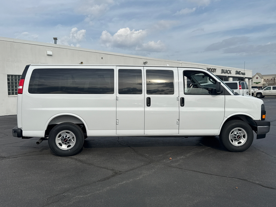 2025 GMC Savana 3500 LT 9