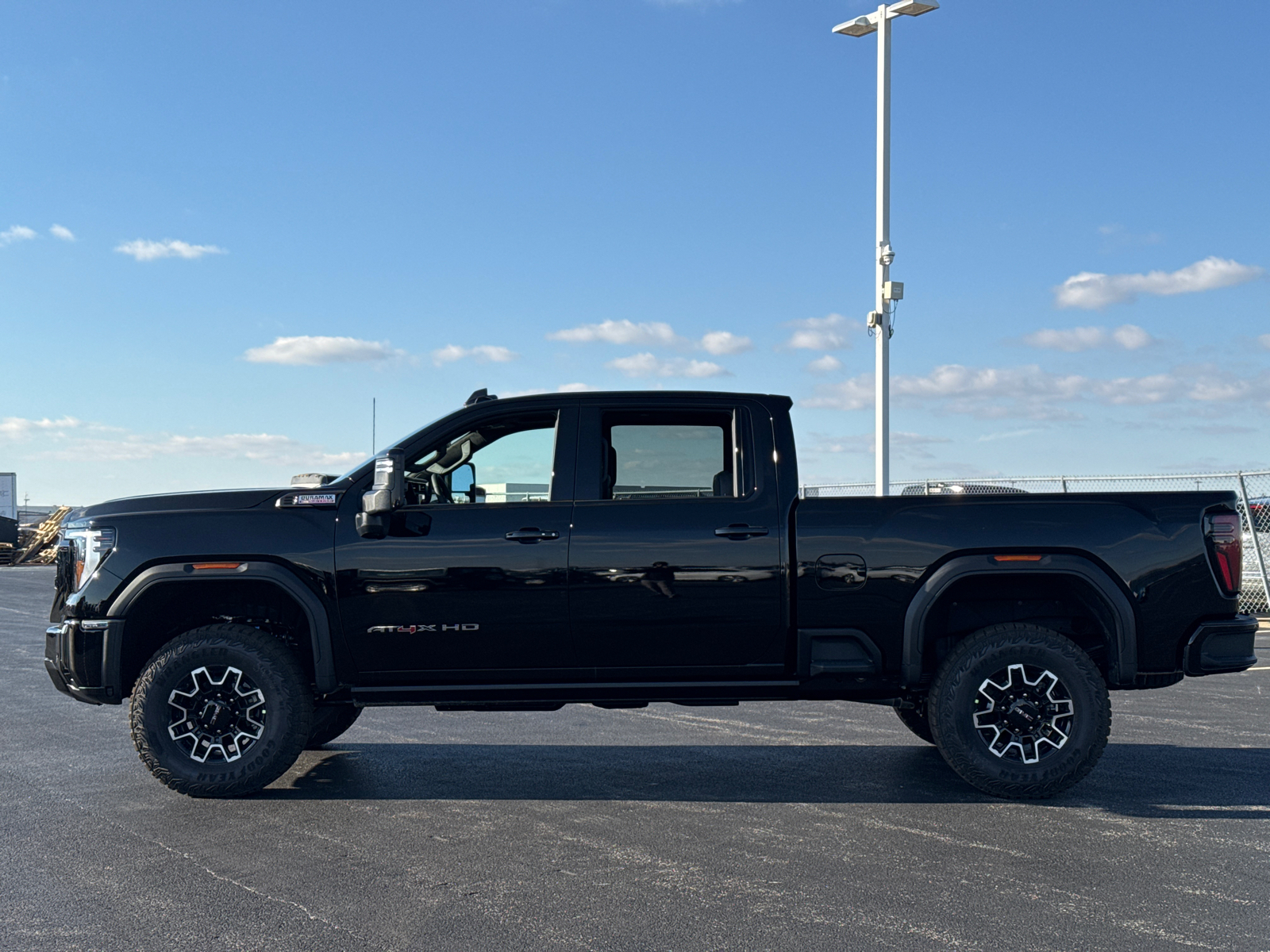 2025 GMC Sierra 2500HD AT4X 5