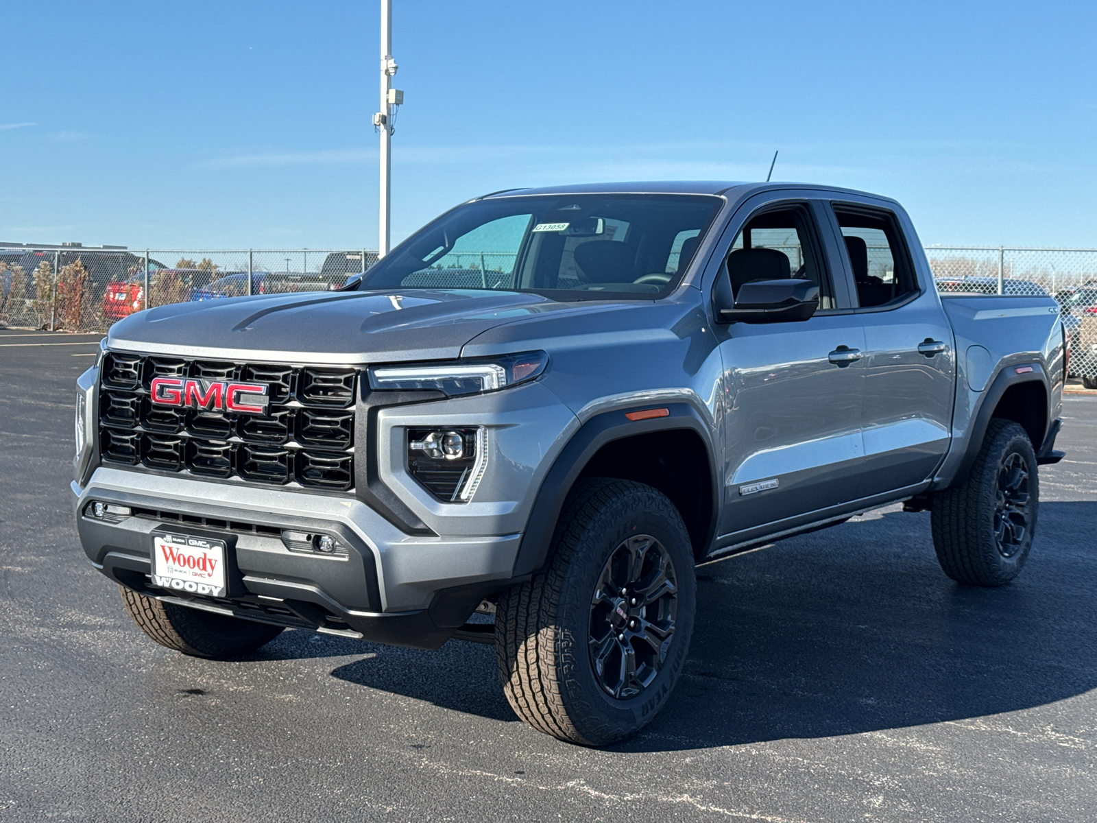 2024 GMC Canyon Elevation 4