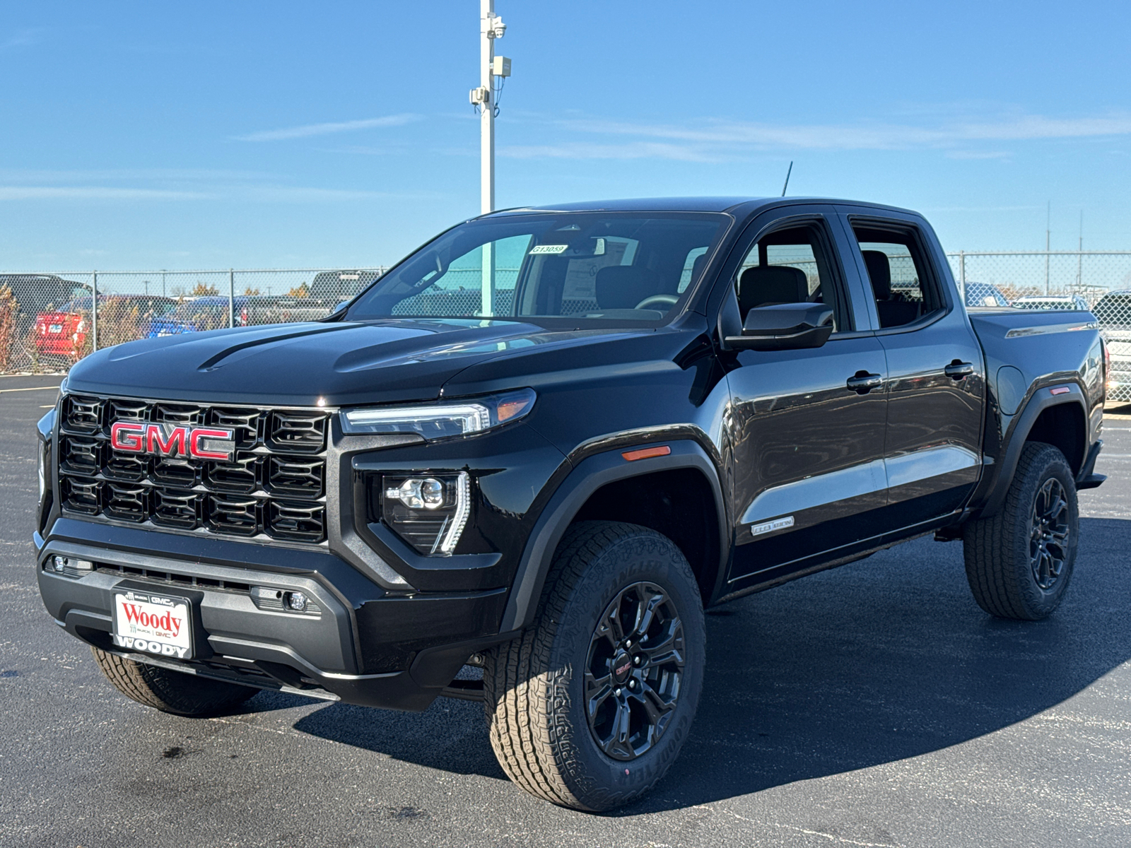 2024 GMC Canyon Elevation 4