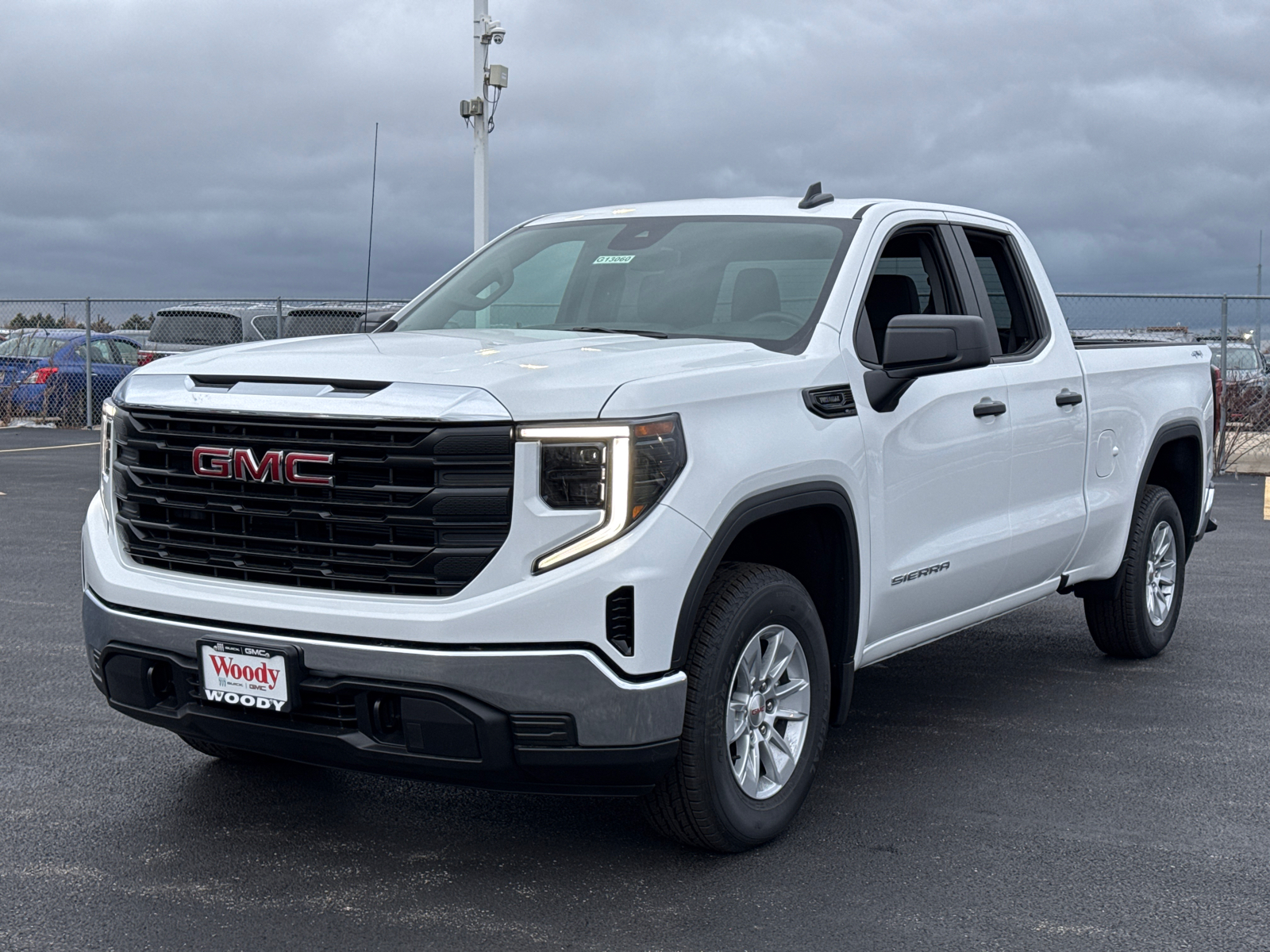 2025 GMC Sierra 1500 Pro 4