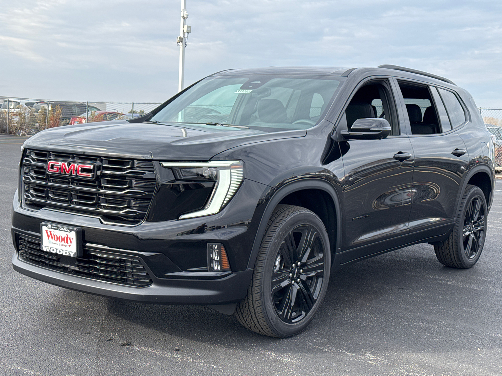 2024 GMC Acadia Elevation 4