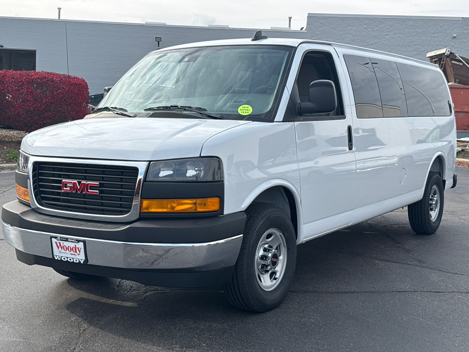 2025 GMC Savana 3500 LT 4