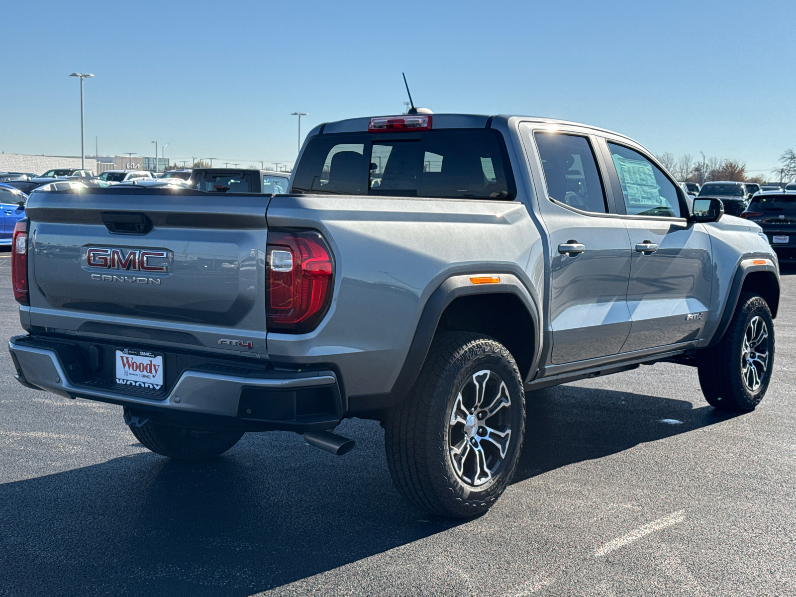 2024 GMC Canyon AT4 8