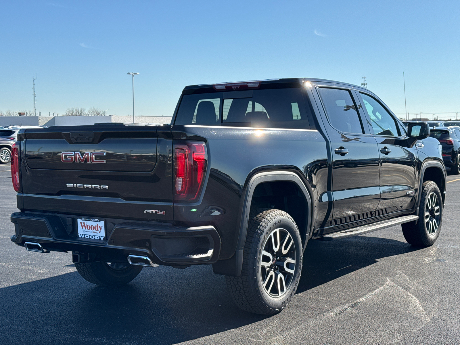 2025 GMC Sierra 1500 AT4 8