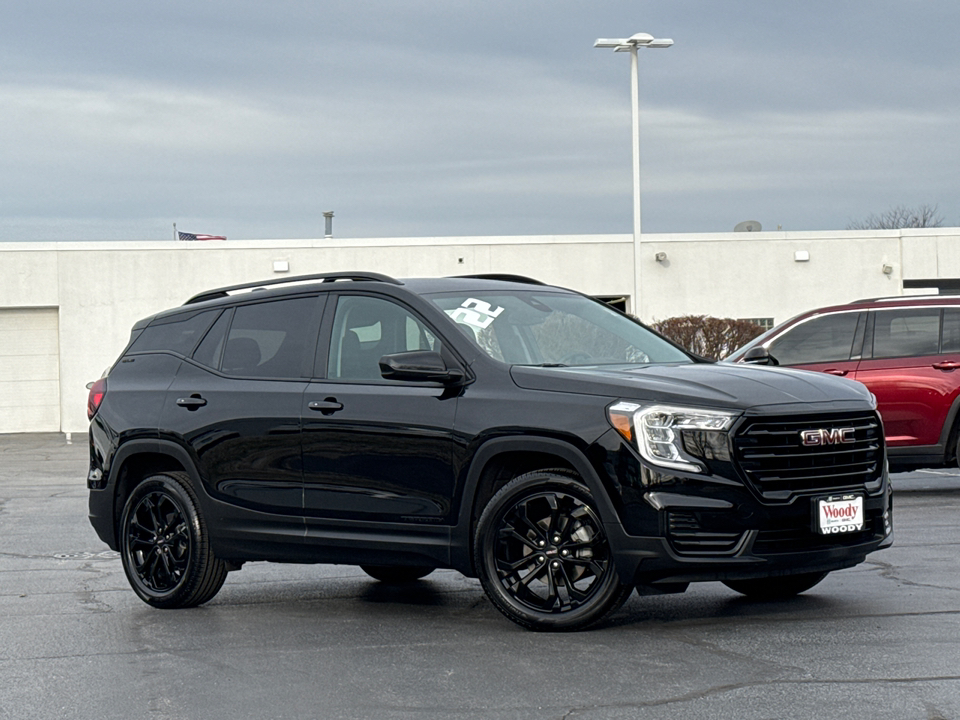 2022 GMC Terrain SLE 2