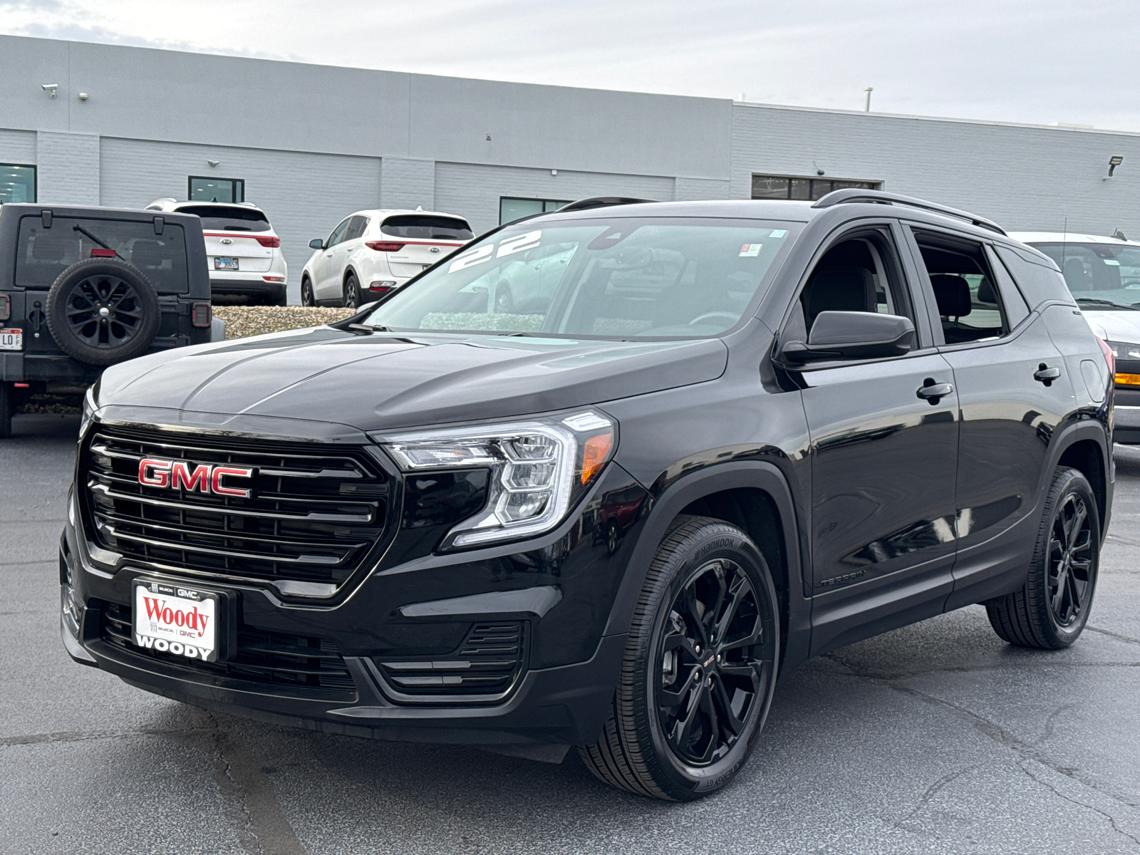 2022 GMC Terrain SLE 4