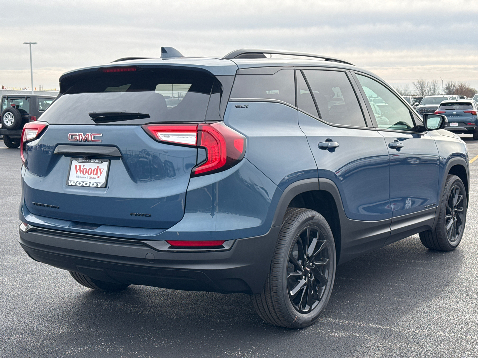 2024 GMC Terrain SLT 8